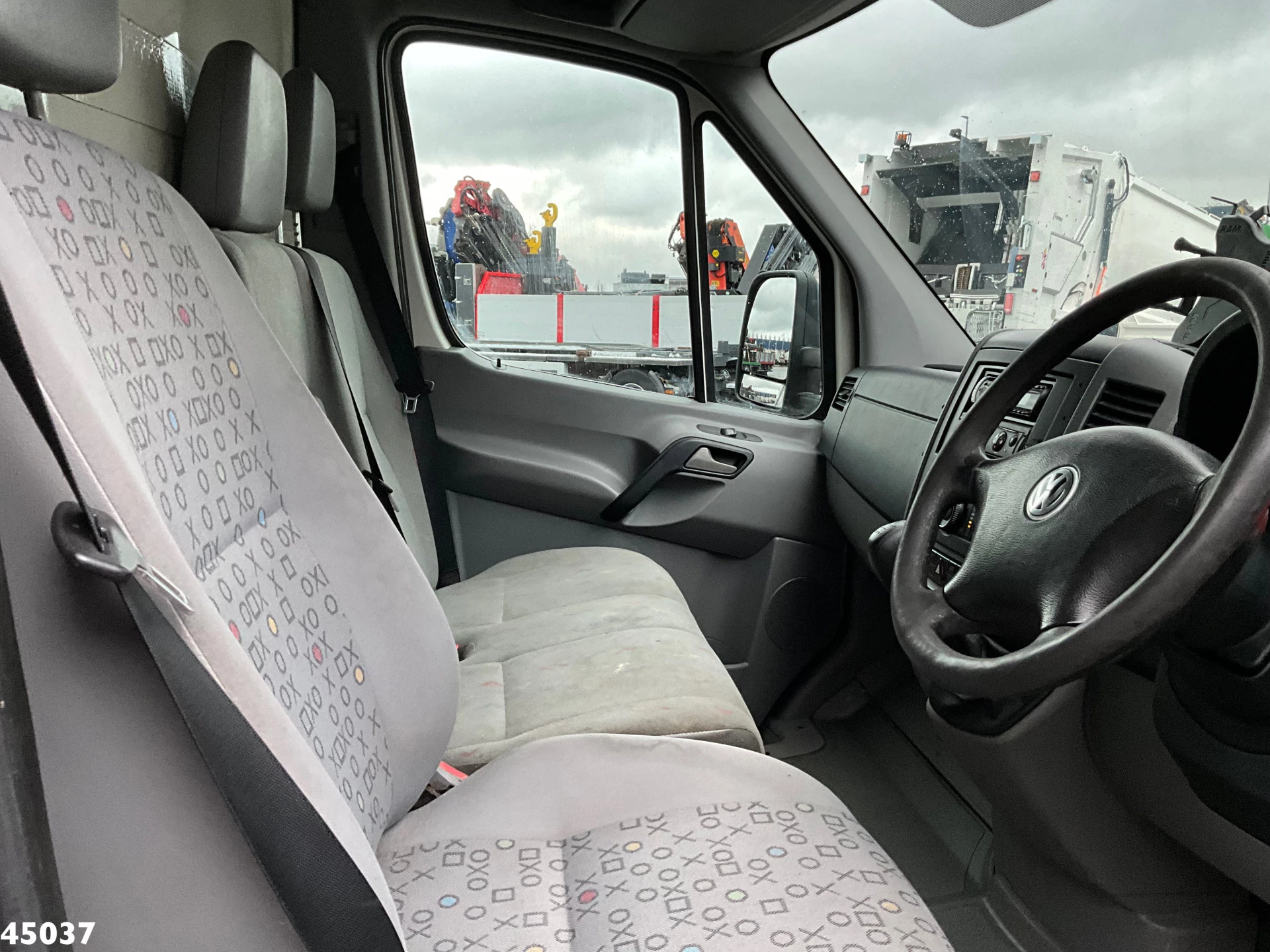 Volkswagen Crafter 2007 - 2.5 TDI Terberg zijlader Just 115.247 Km! afbeelding 14