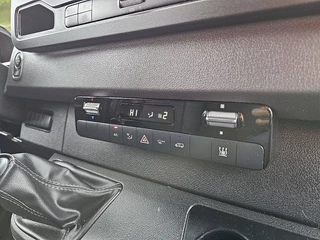 Mercedes-Benz Sprinter 2021 - 211 image 10