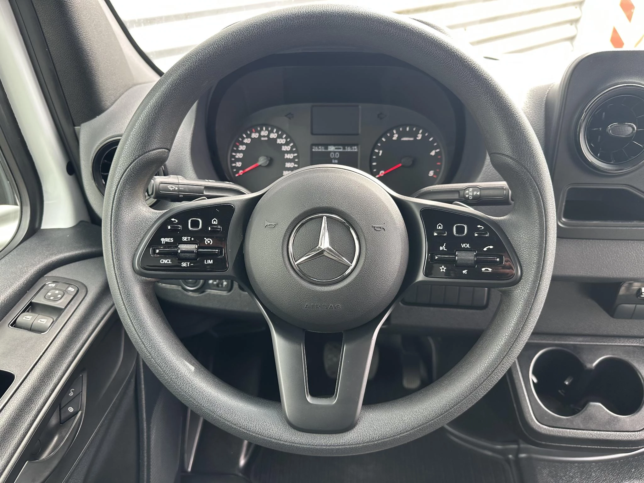 Mercedes-Benz Sprinter 2024 - 317 CDI Bakwagen Laadklep Automaat Airco Apple afbeelding 10