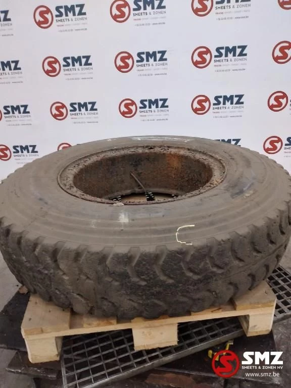 Pirelli - Occ Band 12.00R24 Pirelli afbeelding 1