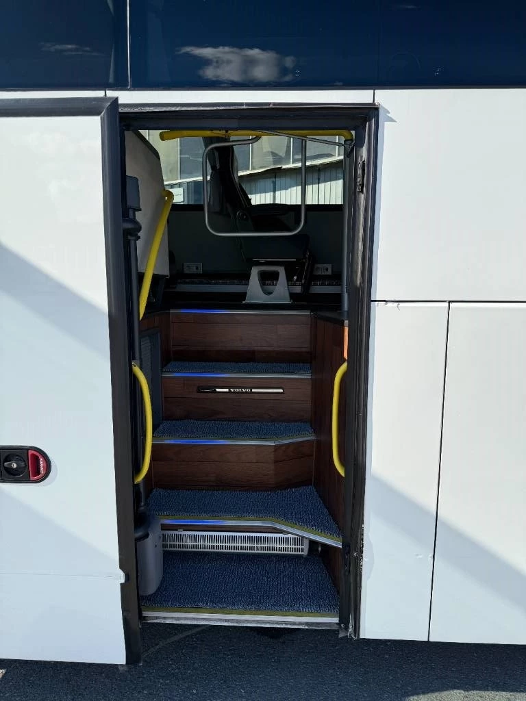 Volvo 2017 - B11R 9700HD. VIP! 2+1 seats! obrázek 25