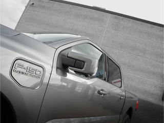 Ford F-150 2023 - Lightning Lariat Standard Range immagine 20