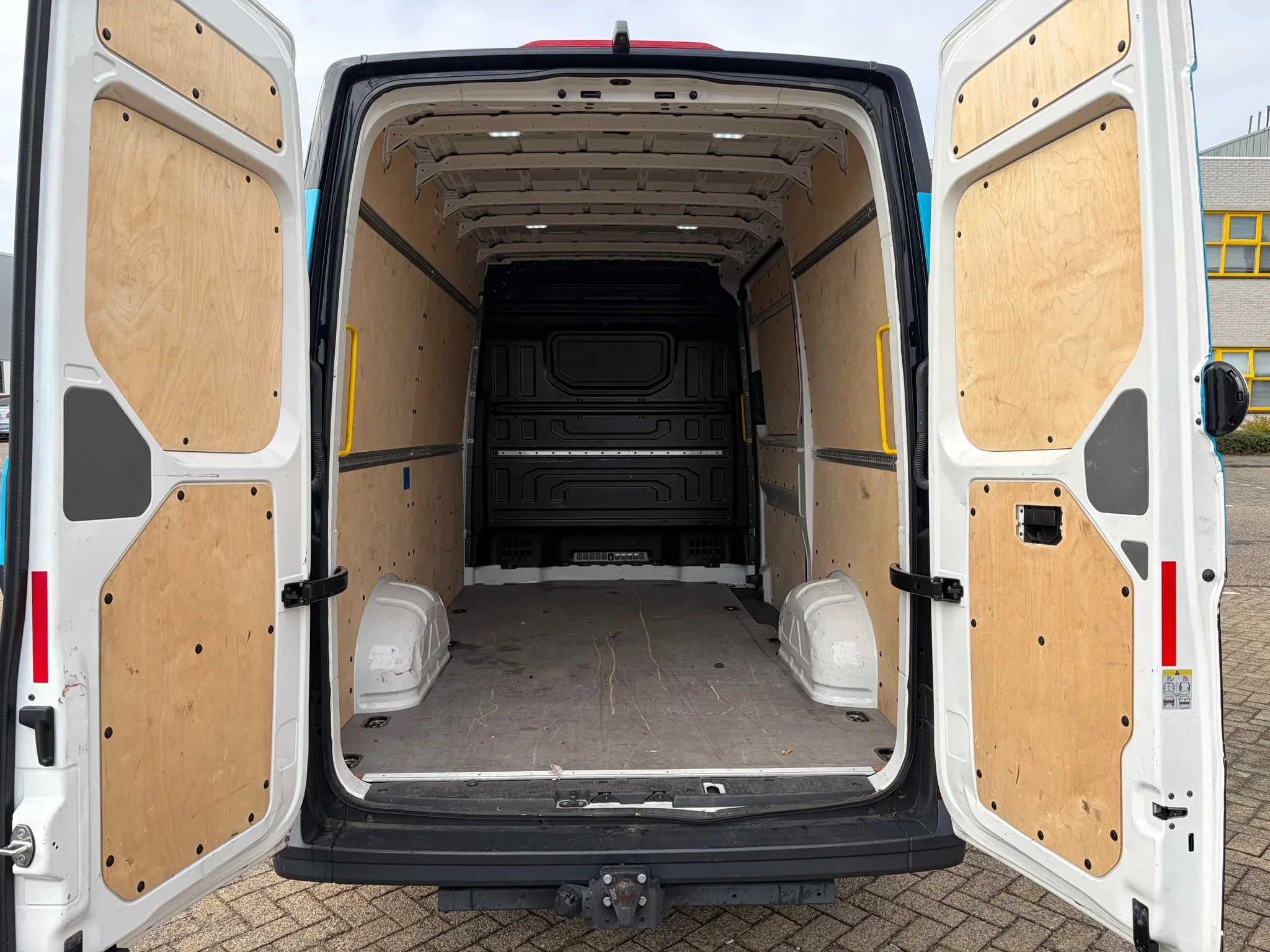 Volkswagen Crafter 2020 - 140pk l3h3 (l2 h2) airco camera 78000km afbeelding 6