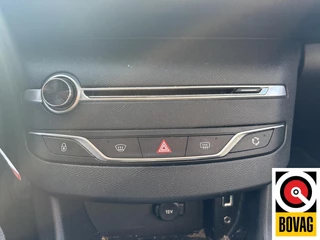 Peugeot 308 2016 - 1.2 PureTech Style AIRCO imagem 23
