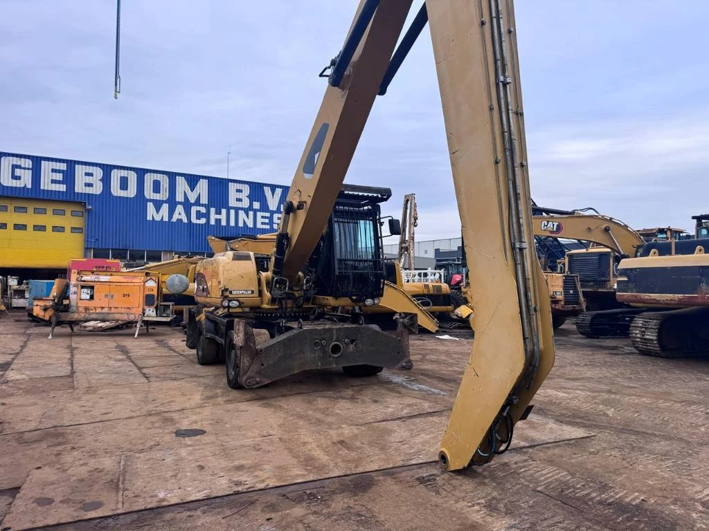 Cat 2012 - M 322 D MH afbeelding 5