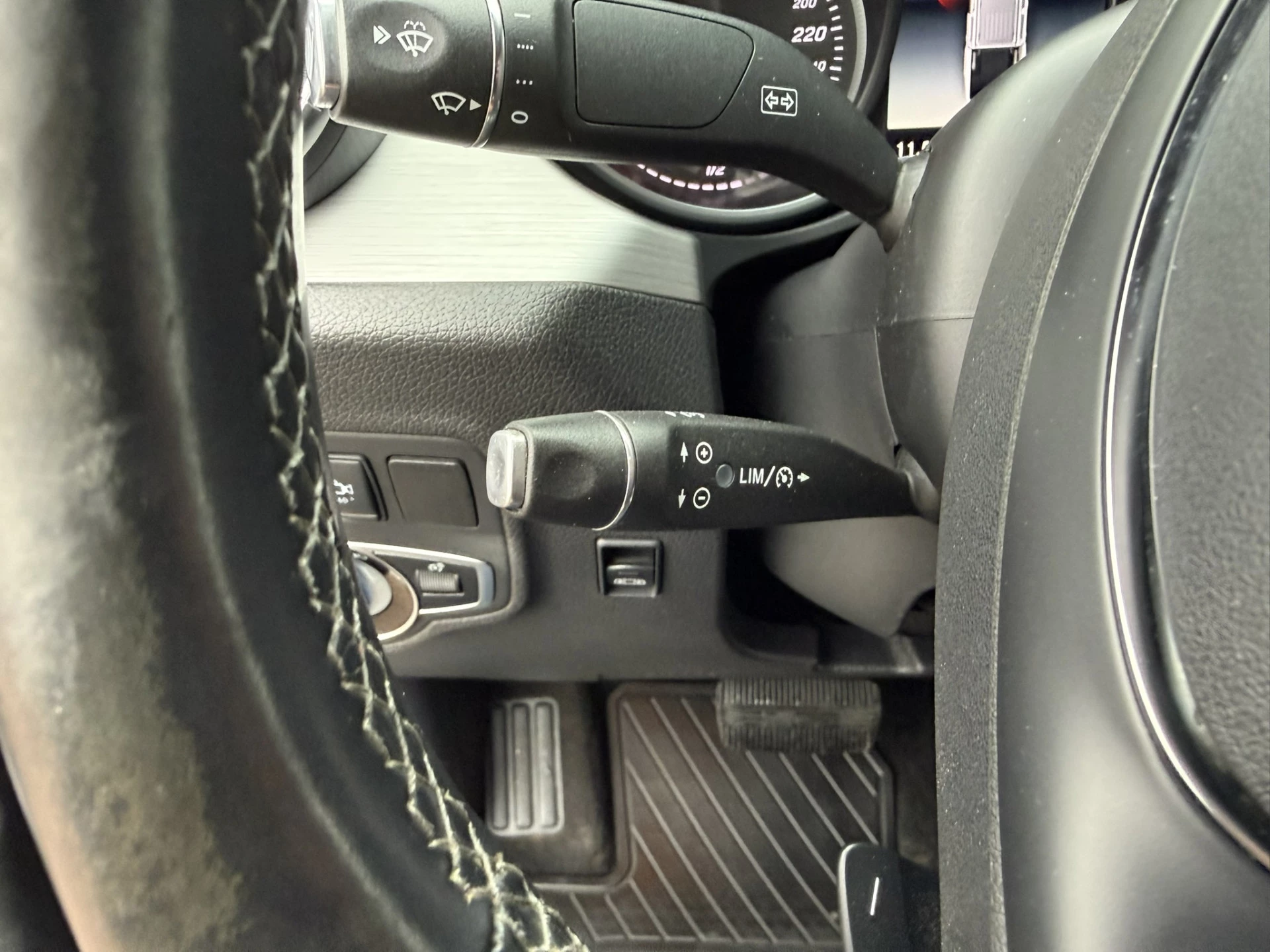 Mercedes-Benz X-Class 2020 - 350 d 4-MATIC Power Edition image 13