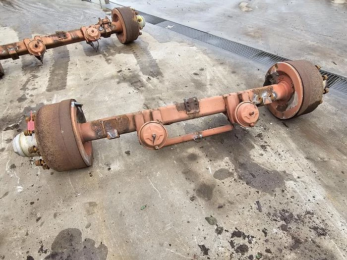 Fruehauf TRAILER AXLE SINGLE TIRE STEEL SUSP 1990 image 3