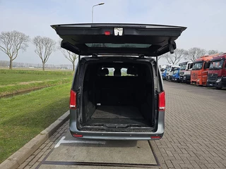 Mercedes-Benz V-Class 2021 - 300 CDI image 14