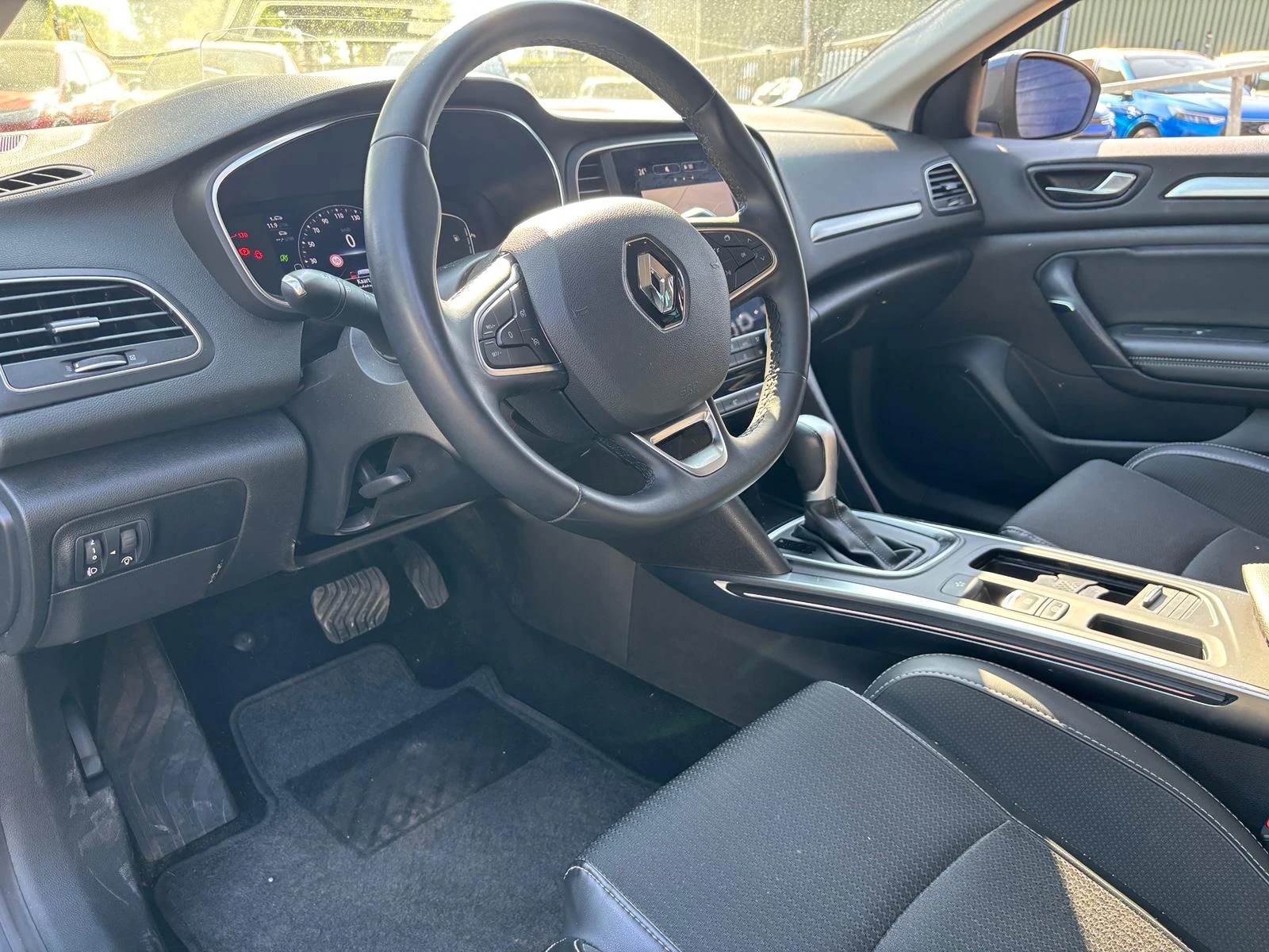 Renault Mégane Estate 2022 - 1.3 TCe Intens AUTOMAAT imagem 9