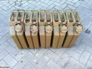 Fruehauf N/A 1999 - gesloten bak Estimated 3000 Jerrycans obrazek 4