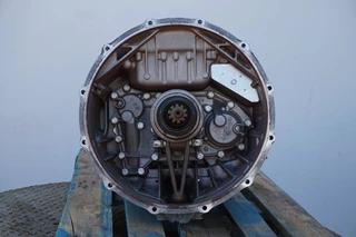 ZF N/A 2015 - 12AS2330DD TGX 81 32004-6397 imagem 2
