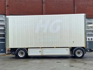 Volvo FH 2013 - 13.460 Globetrotter XL 6x2 - Box with side doors - Loadlift + Kelberg trailer 2012 with loadlift afbeelding 18