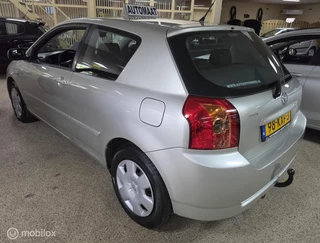 Toyota Corolla 2005 - 1.6 VVT-i Linea Sol obrazek 8