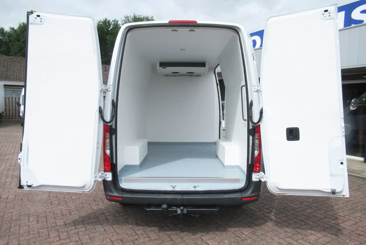 Mercedes-Benz Sprinter 2022 - 317 CDI Koel / Vries/ verwarmen Carrier Xarios 350 + 220 volt nacht stekkerL2/H2 afbeelding 3