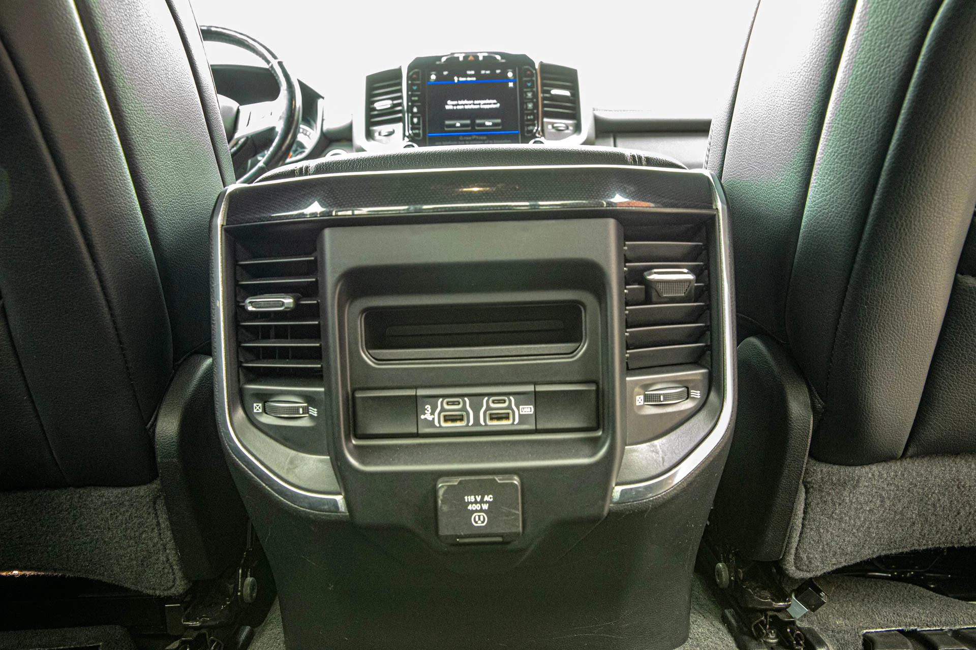 Dodge Ram 1500 2020 - Ram laramie V8 obrázek 9