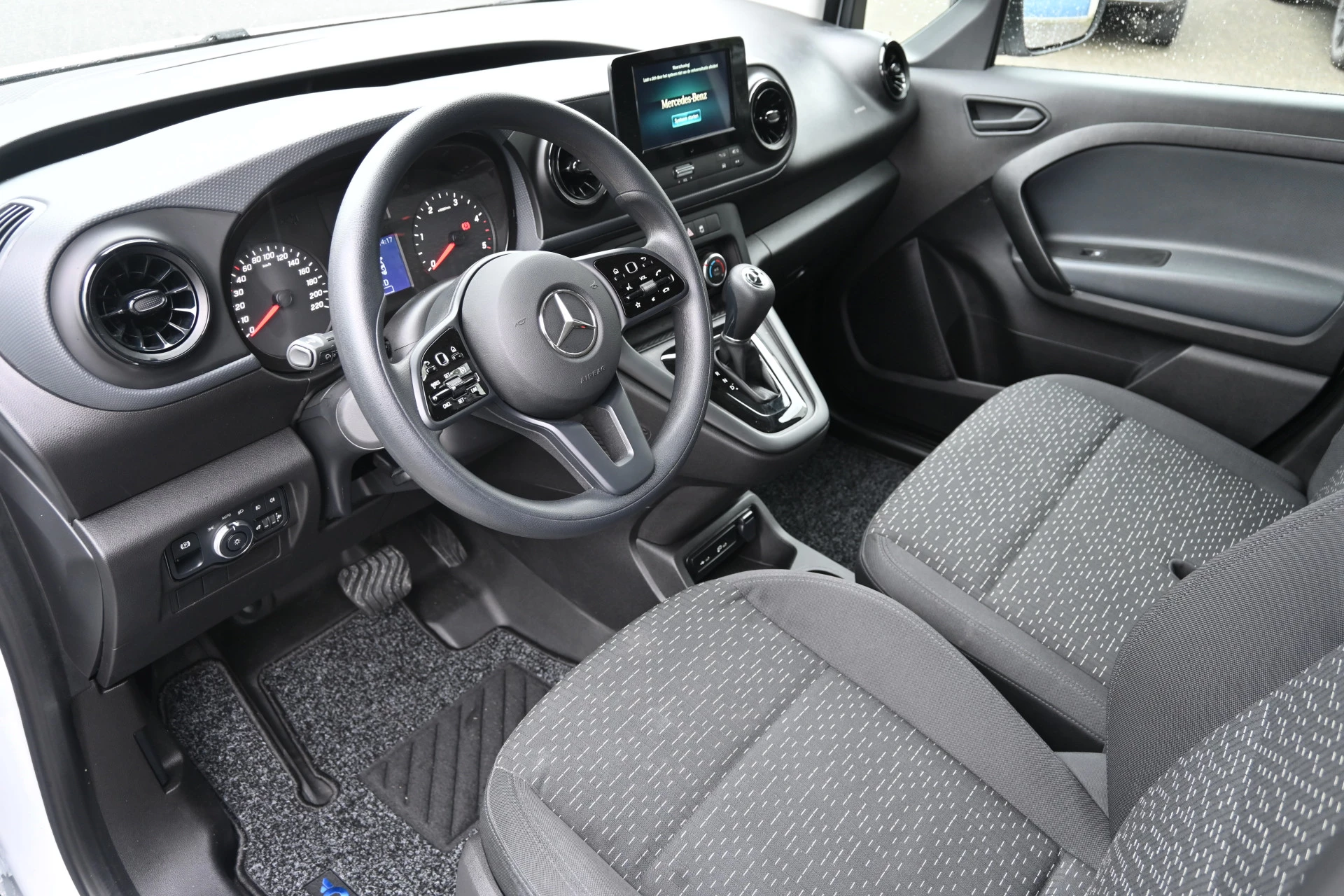 Mercedes-Benz Citan 2024 - 110 CDI L2 Pro obrázek 4
