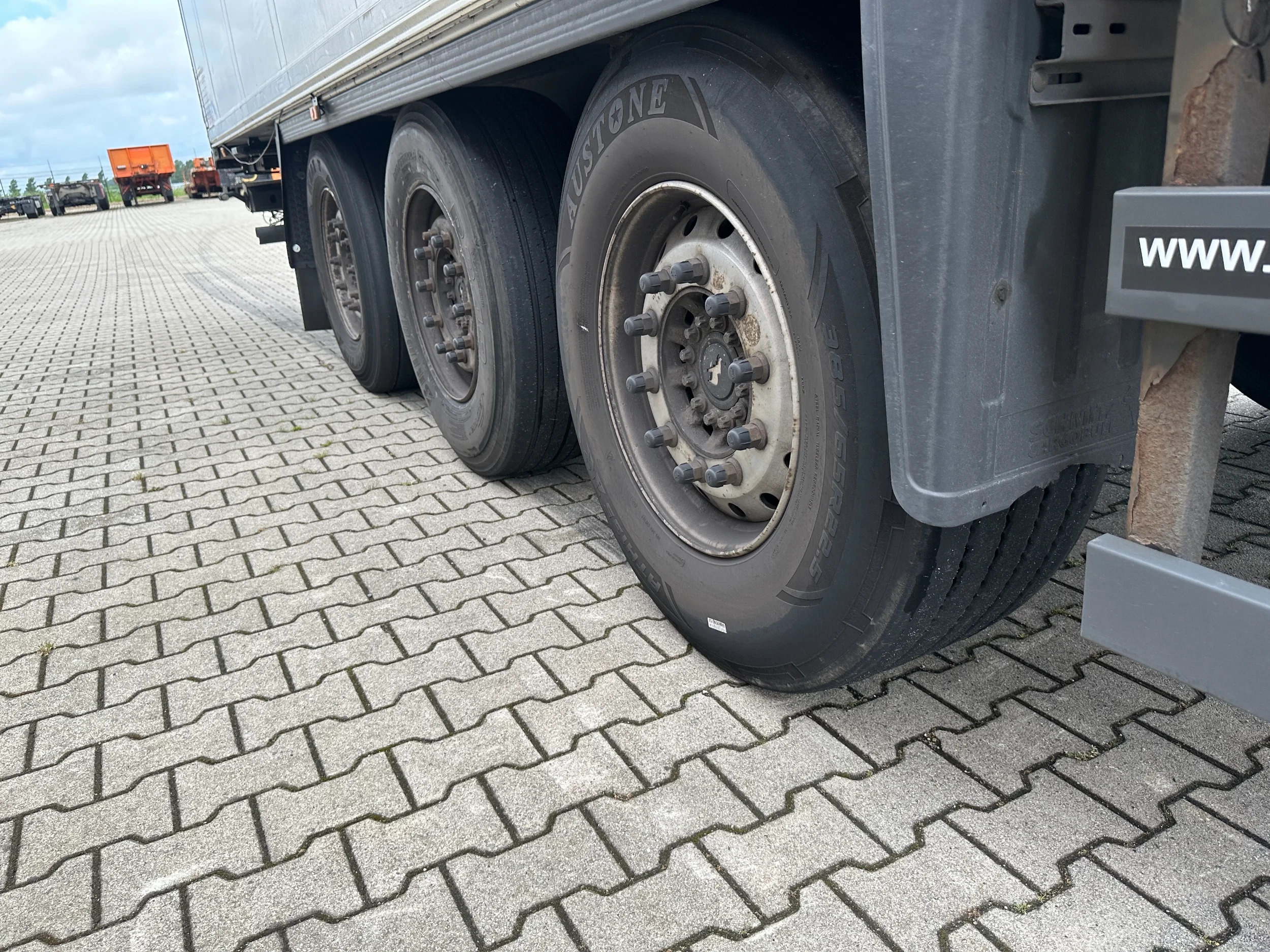 Schmitz Cargobull 2015 - CARRIER VECTOR 1950 D/E /DISCBRAKES / NL-TRAILER / APK: 8-2026 obrázek 35