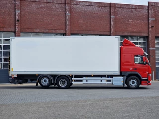 Volvo FM 2018 - 370 Globetrotter 6x2*4 - Box with sidedoors - Loadlift - Full air - Euro 6 zdjecie 12