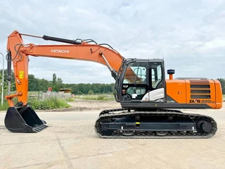 Hitachi 2026 - ZX220LC-5G / ISUZU ENGINE na prodej