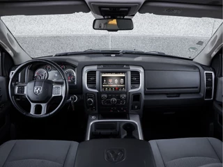 Dodge Ram 1500 2023 - 5.7 V8 Night Edition CrewCab Classic obrazek 20
