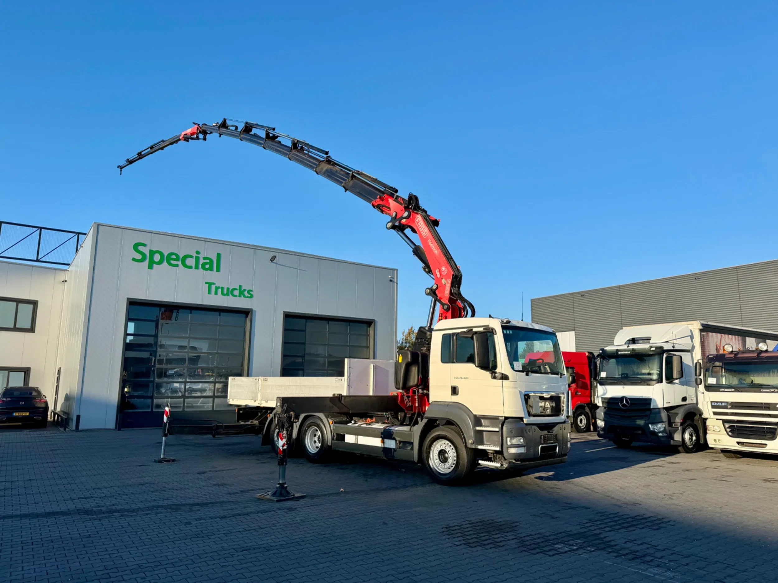 MAN TGS 2011 - 26.320 6x2-2 BL - Fassi F660AXP.27 - L426 Fly-Jib - Lier – 34 meter afbeelding 1