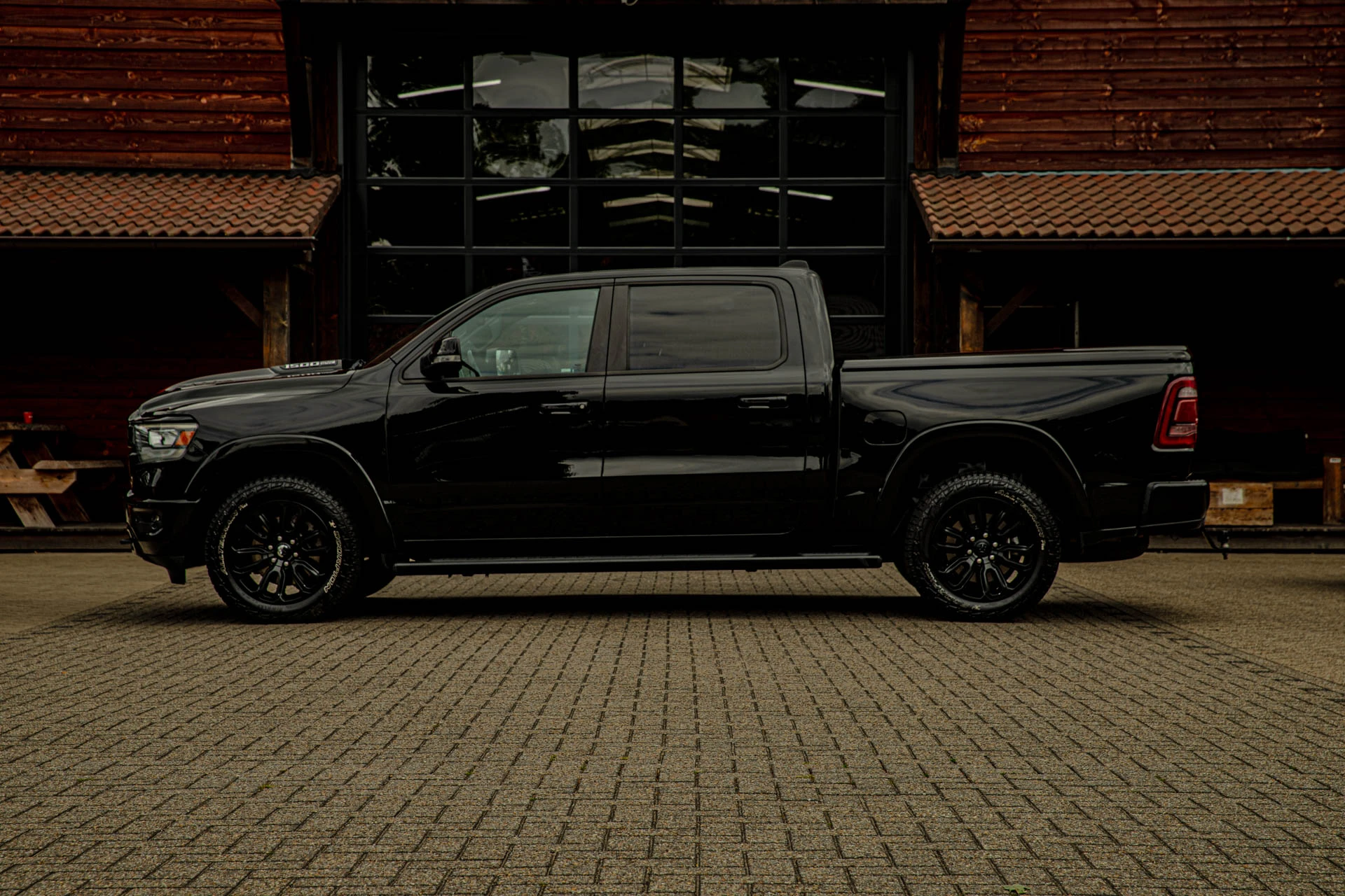 Dodge Ram 1500 2020 - Ram laramie V8 obrázek 8