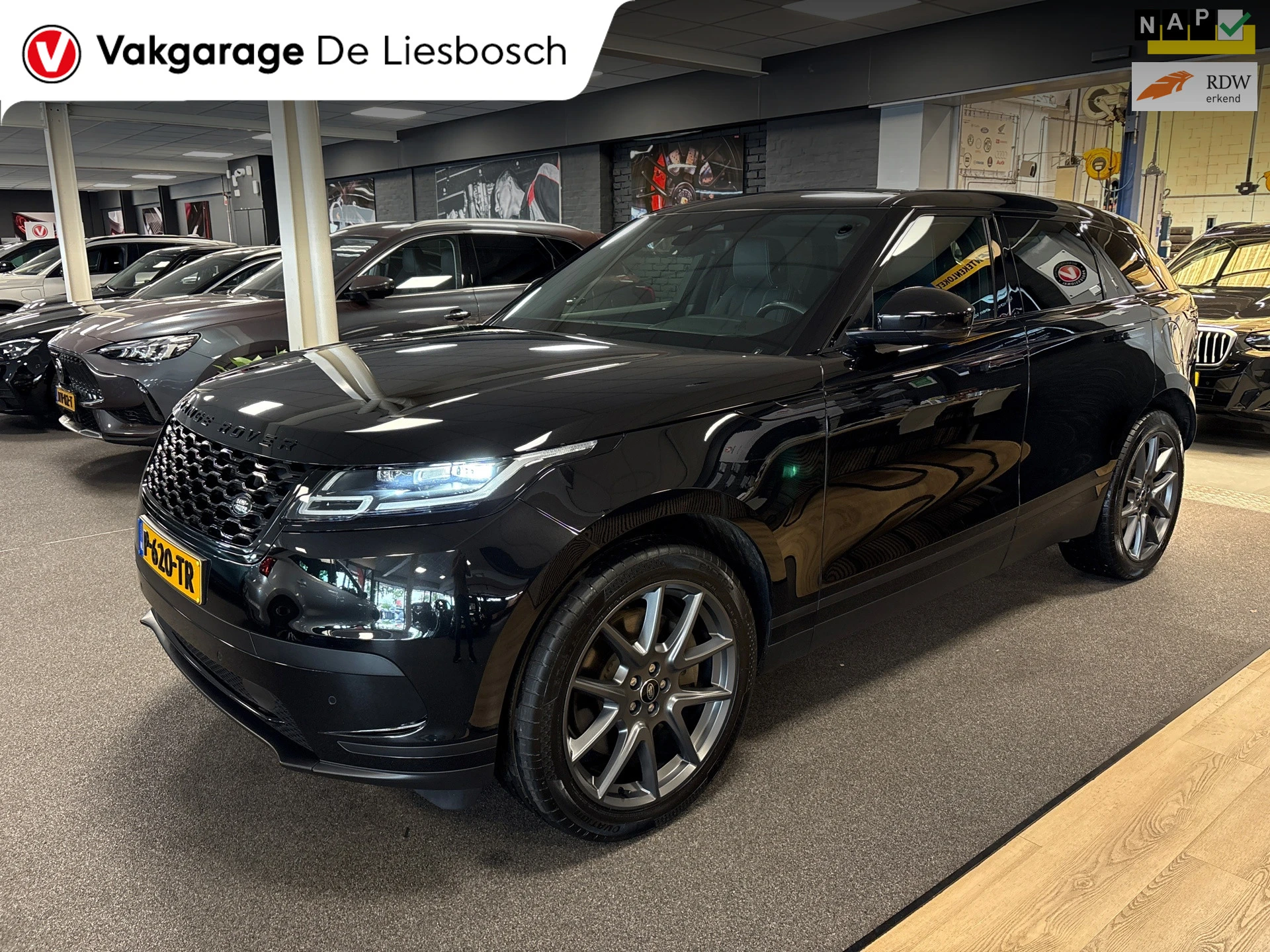 Land Rover Range Rover Velar 2022 - 2.0 P400e SE / leer / panoramadak / navi / 360 camera / Meridian /stoel verw / black edition afbeelding 1