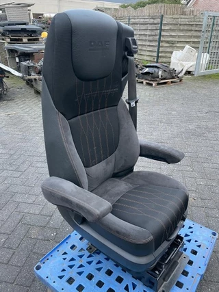 DAF N/A - GRAMMER BESTUURDERSSTOEL SUPER LUXURY immagine 3