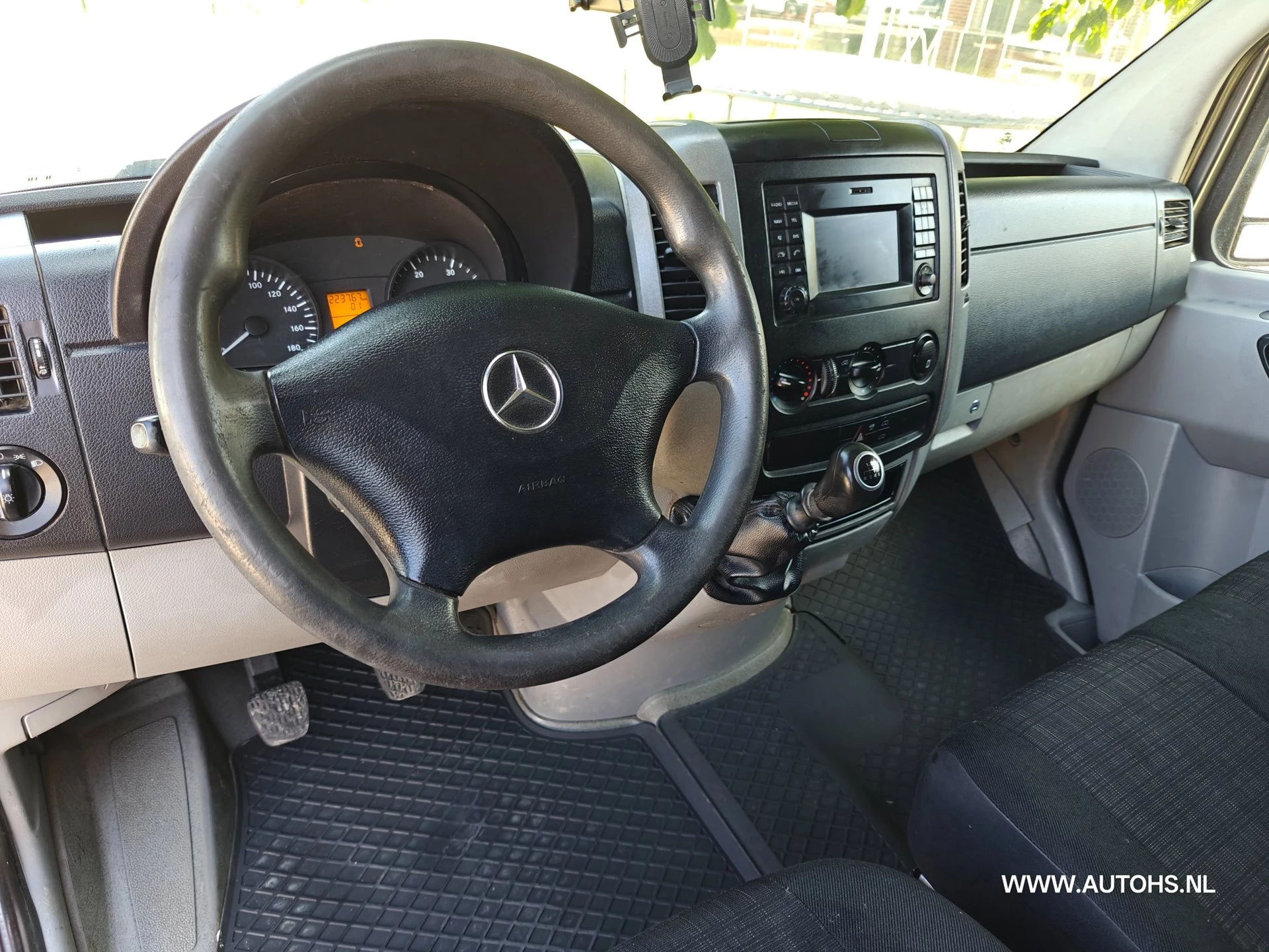 Mercedes-Benz Sprinter 2013 - 2.2 CDI , Apk Feb. 2027 , Camera , 3 persoons , leuke werkbus. image 14
