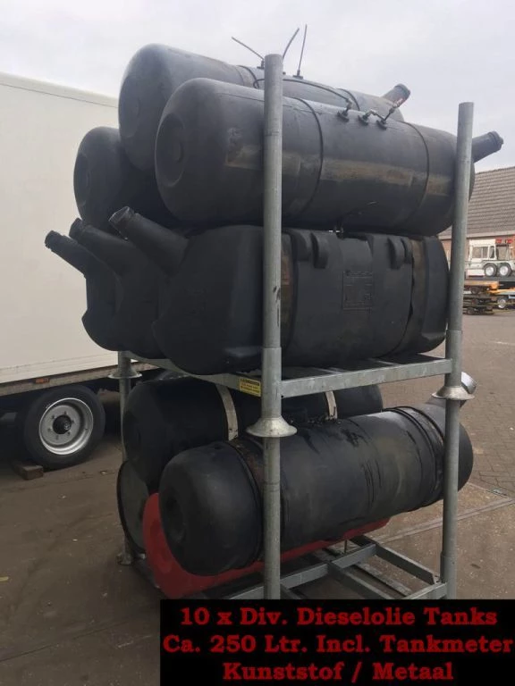 Diversen - Water - Vloeistof & Dieselolie Tanks > Inhoud: 250 t/m Ca. 2.500 Liter. Bild 3
