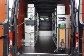 Volkswagen Crafter 2024 - 35 2.0 TDI 141 PK L3H3 Automaat werkplaatsinrichting immagine 30