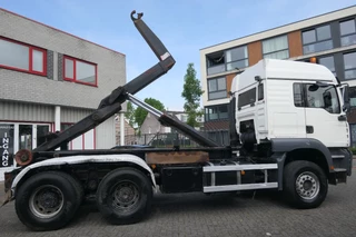 MAN TGA 2005 - 26.460 | Hooklift VDL 25Ton | 6X4 | 754023Km | 2005 | Full Spring | Sleep Cab. | Stand Klima | Belgium Truck bild 7