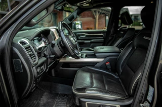 Dodge Ram 1500 2019 - 5.7 V8 4x4 Crew Cab 5'7 Laramie Level 2 obrazek 12