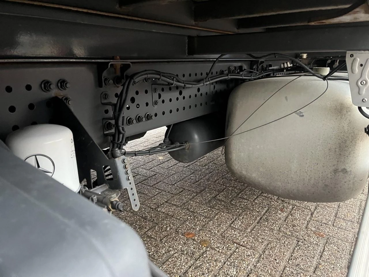 Mercedes-Benz Antos 1827 2015 image 20