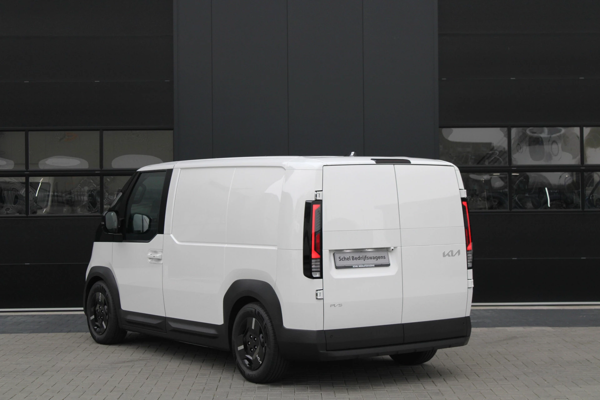 Kia PV5 2026 - L2H1 Plus 71.2 kWh 164pk - 416km WLTP - Stoel/Stuurverwarming - Keyless - V2L - Camera - ACC met stuurhulp - Rijklaar afbeelding 8