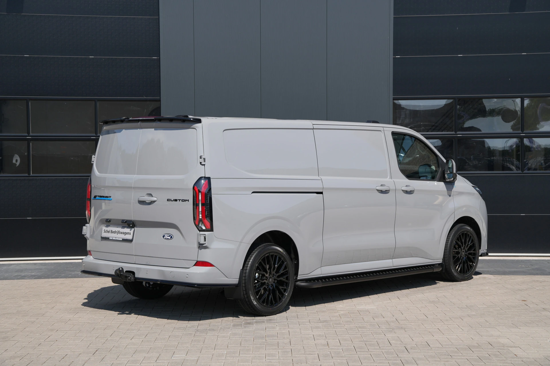 Ford E-Transit Custom 2026 - 340 L2H1 Limited 71 kWh 218pk - Trekhaak - ACC - B&O - Navi - Stoel/Stuurverwarming - 360 Camera - Blindspot - Rijklaar Bild 5