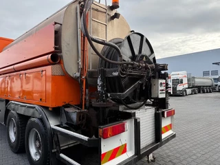 Volvo 340 1999 - FM 6x4 / Lagram / SIHI / Sproeiwagen / Spray truck bild 4