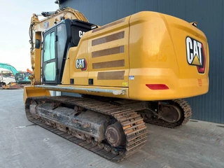 Cat 2020 - 330 07B image 2 thumbnail