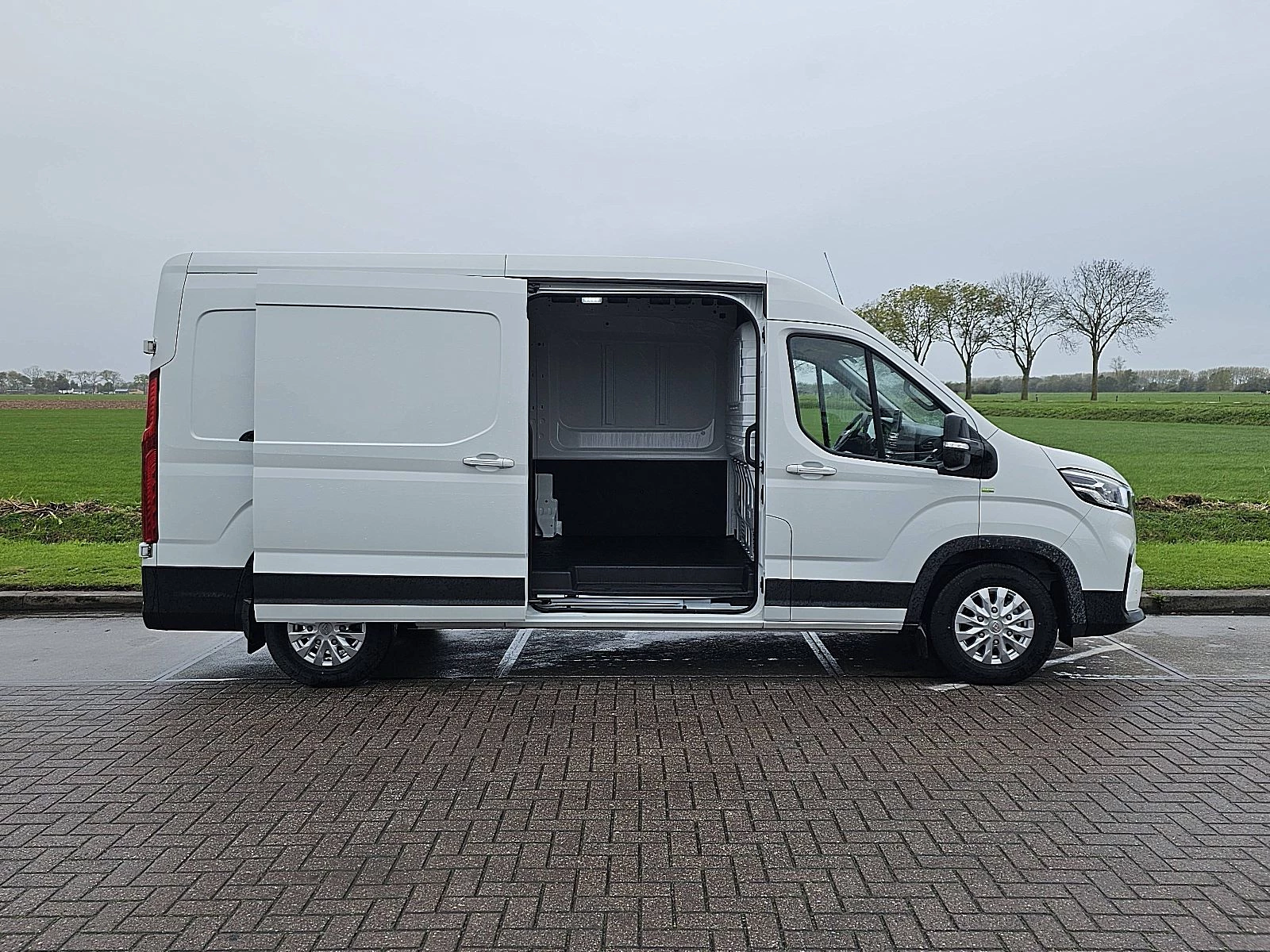 Maxus eDeliver9 2025 imagem 13