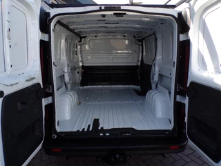 Opel Vivaro 2015 - 1.6 CDTI L1H1 Edition EcoFlex image 12
