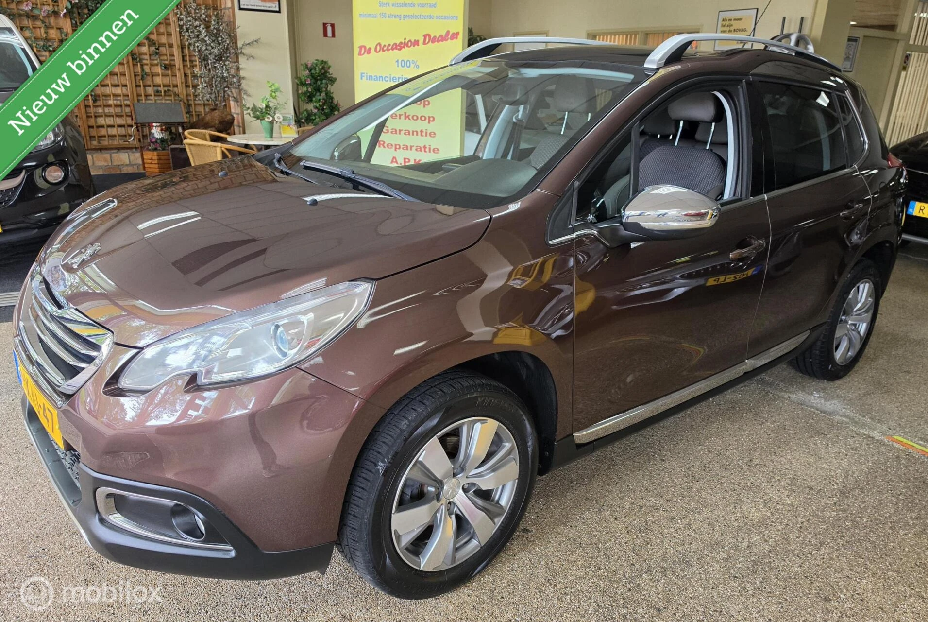 Peugeot 2008 2014 - 1.2 VTi Allure Pack Premium Plus Pano Navi afbeelding 1