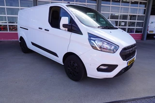 Ford Transit Custom 2020 - 300L 2.0 TDCI 130PK L2H1 Trend image 2
