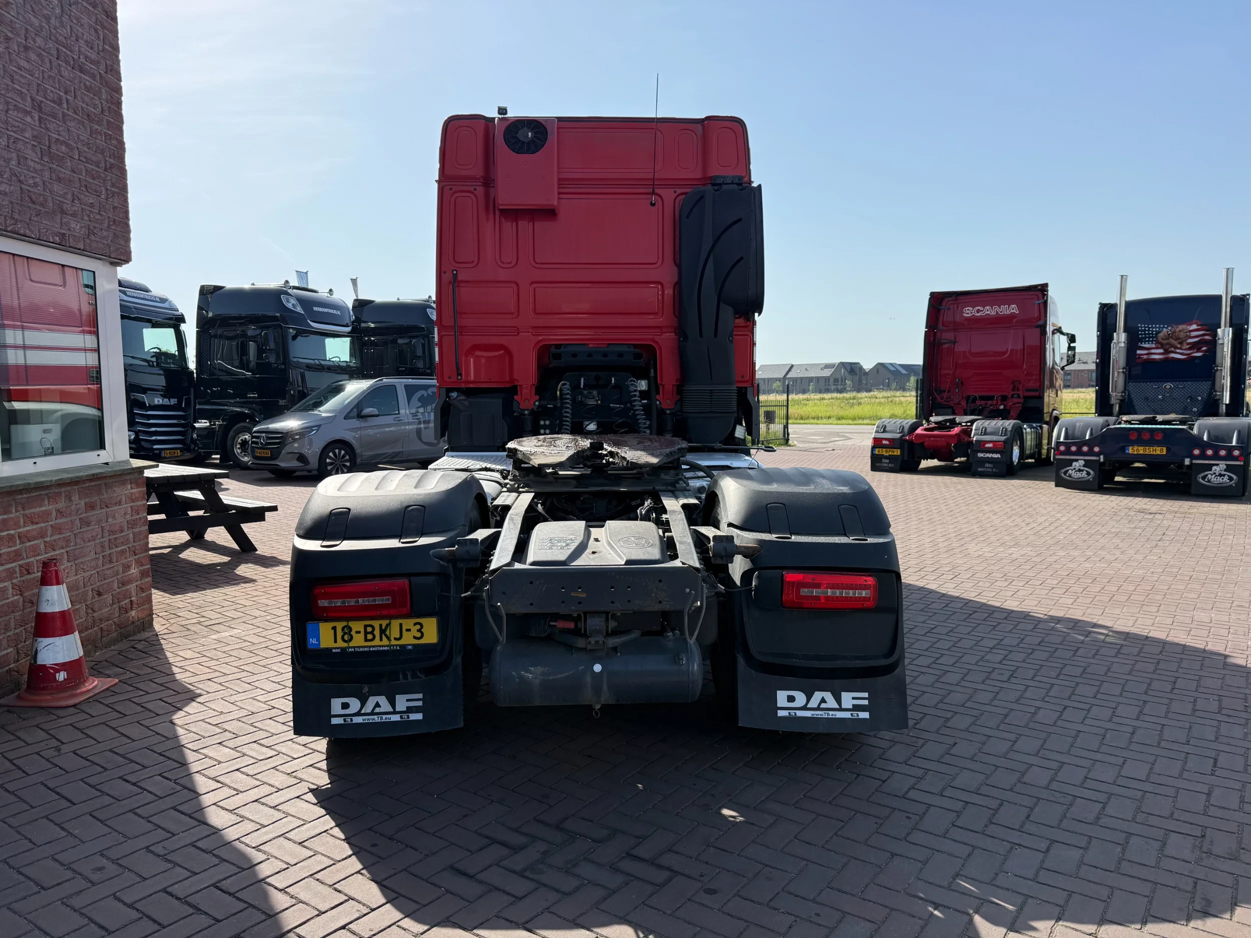 DAF XF 450 2018 - XF450 4X2 / Hydrauliek / Smart tacho / Standairco / 2 Bedden / APK 12-2026 afbeelding 21