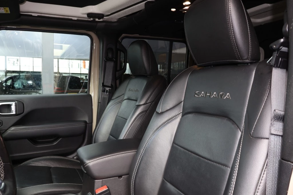Jeep Wrangler 2022 - 4XE 380 Plug In Hybrid SAHARA / GOBI / 20 inch Bawarrion obrázek 23
