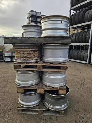 MICHELIN 11.75 X 22.5 DISC RIMS - N/A immagine 4