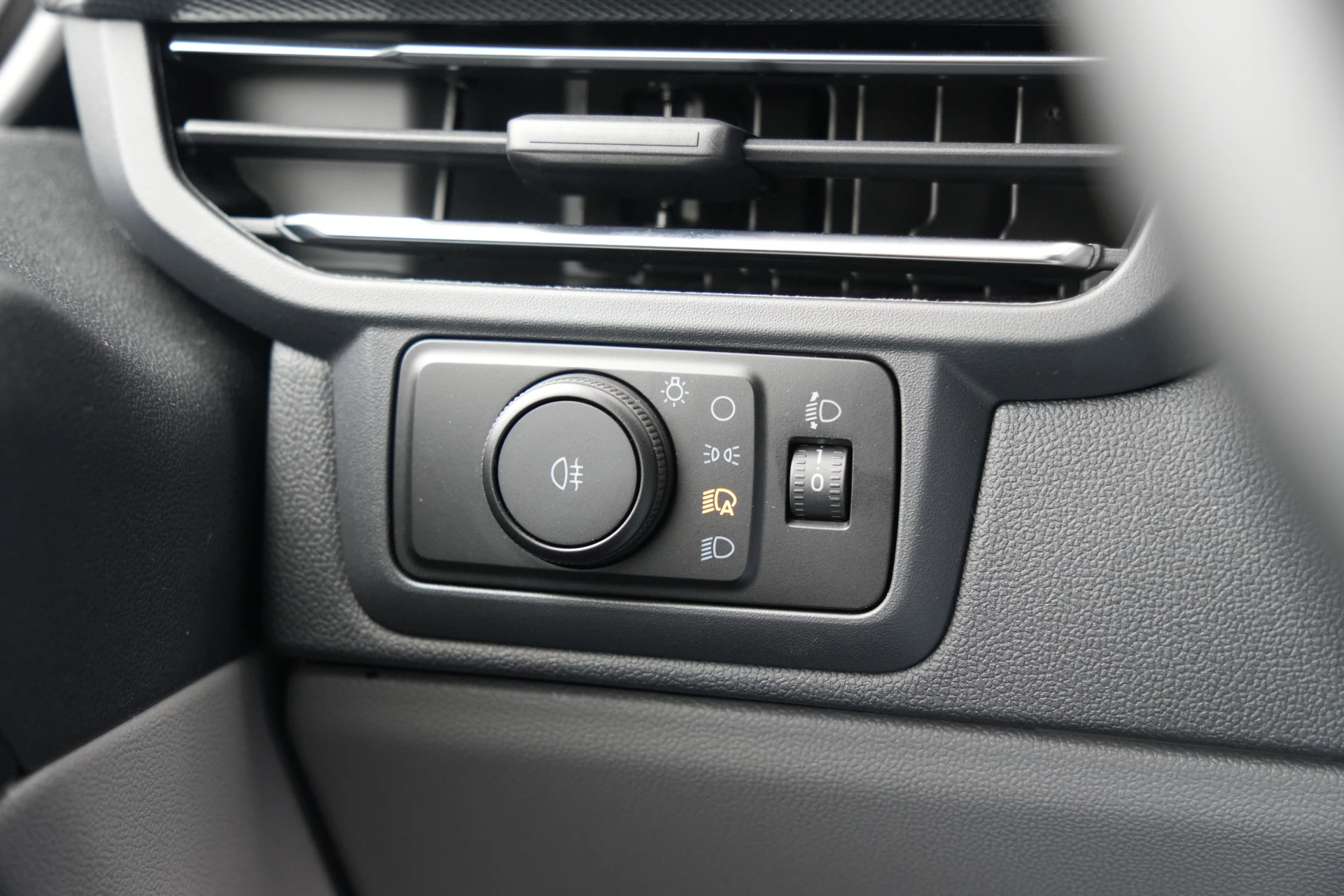 Ford Transit Custom 2025 - 320 2.0 TDCI L2H1 Limited 170pk - INCLUSIEF BPM - 2x Schuif - 1+1 Stoel - ACC - Blindspot - Stoel/stuurverwarming - Keyless - Rijklaar imagen 21