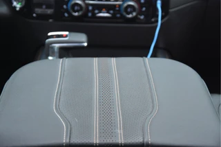 Chevrolet Silverado 2024 - 1500 6.2 High Country obrazek 36