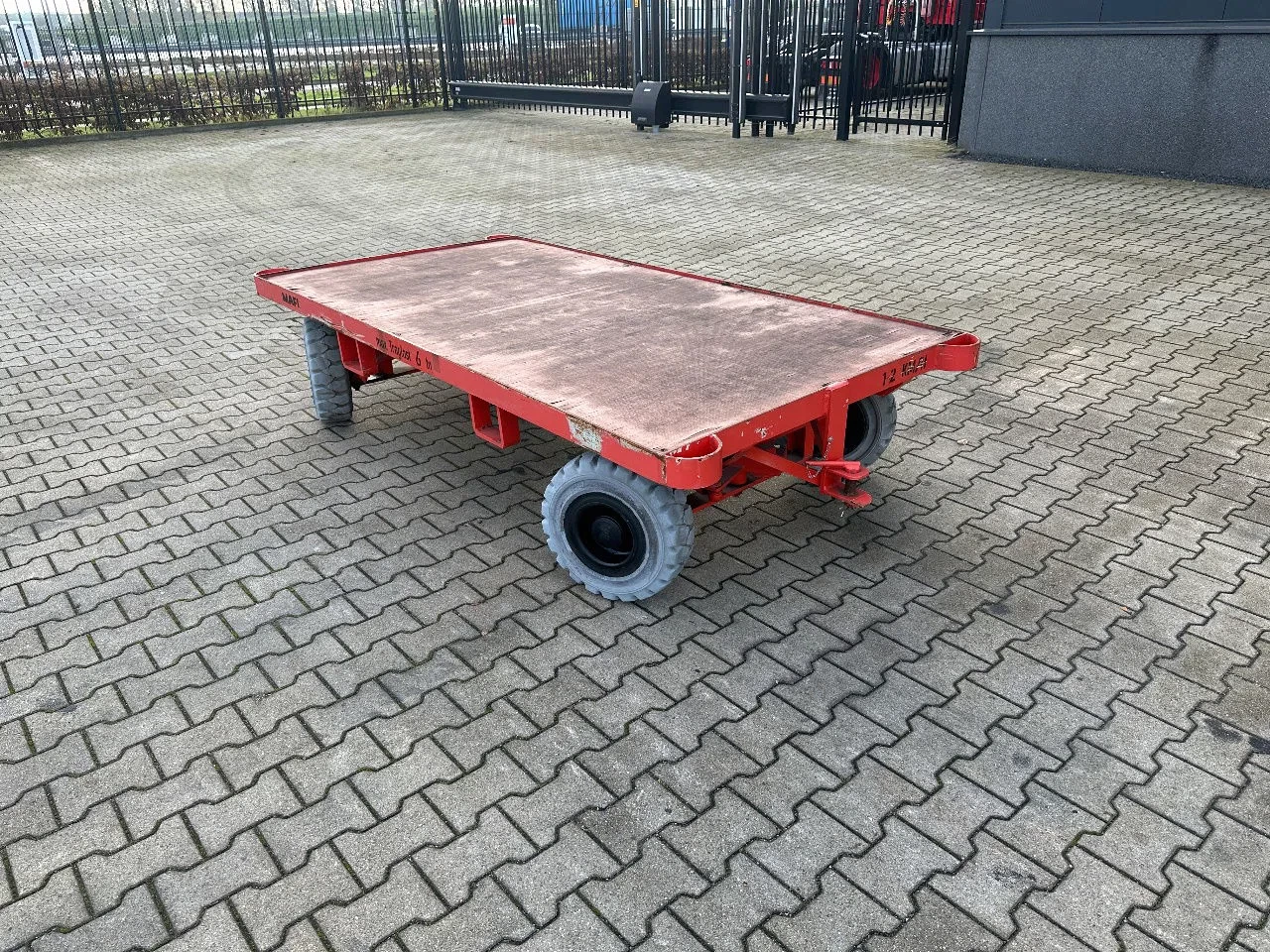 Mafi 2016 - stack of 2x double-steered and connectable heavy-duty trailers with 6000kg loading capacity, 9x available afbeelding 15