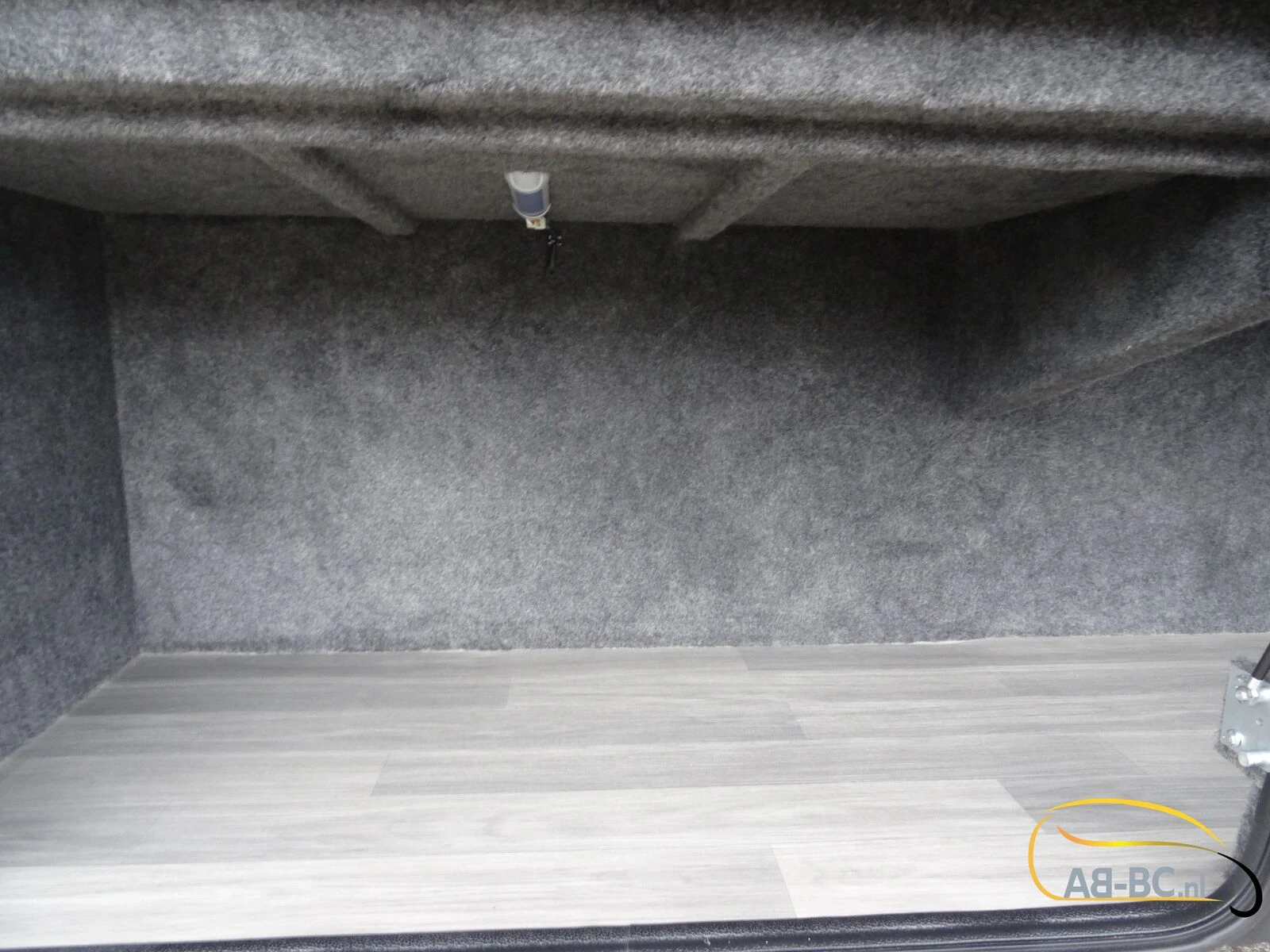 Iveco Aveuro Tourna 35 Seats EURO 6 2 Units Available afbeelding 44