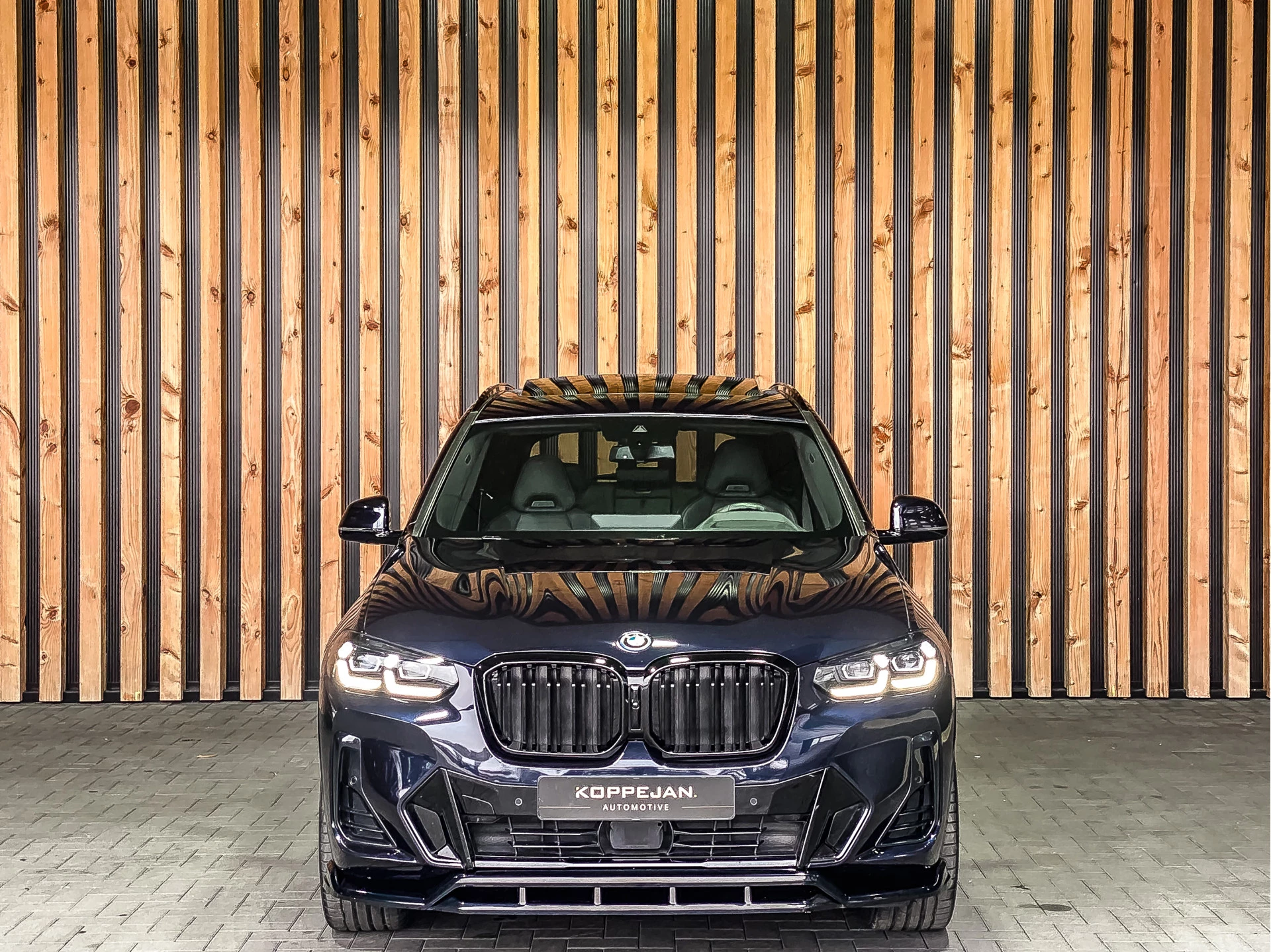 BMW X3 2023 - xDrive30e 292PK High Executive M-Sport obrázek 23